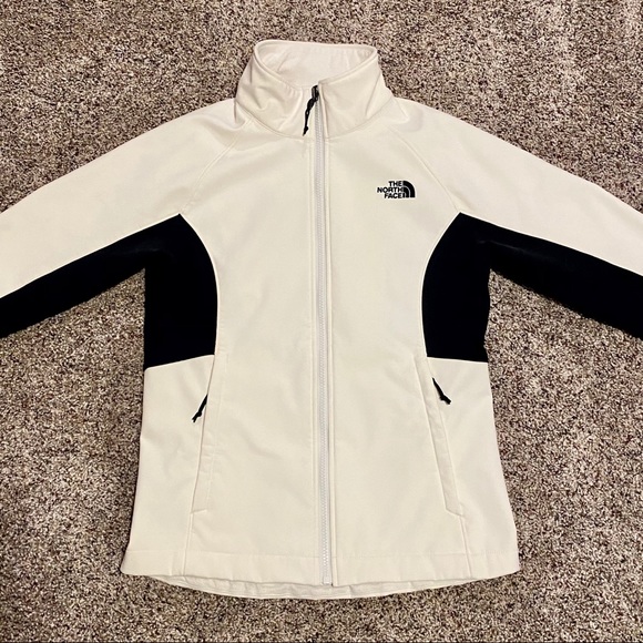The North Face Jackets & Blazers - The North Face Jacket